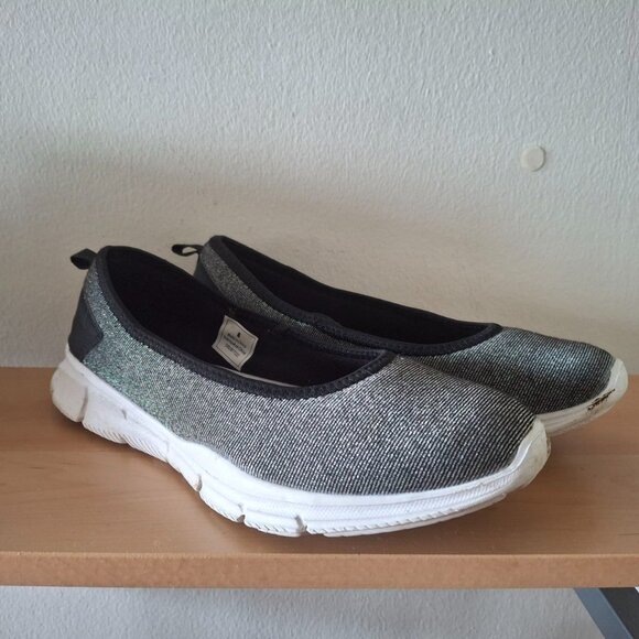 ACX Active Slip-On Ballet-Style Walking Shoes - Gray/Black - Size 8 - Picture 2 of 6